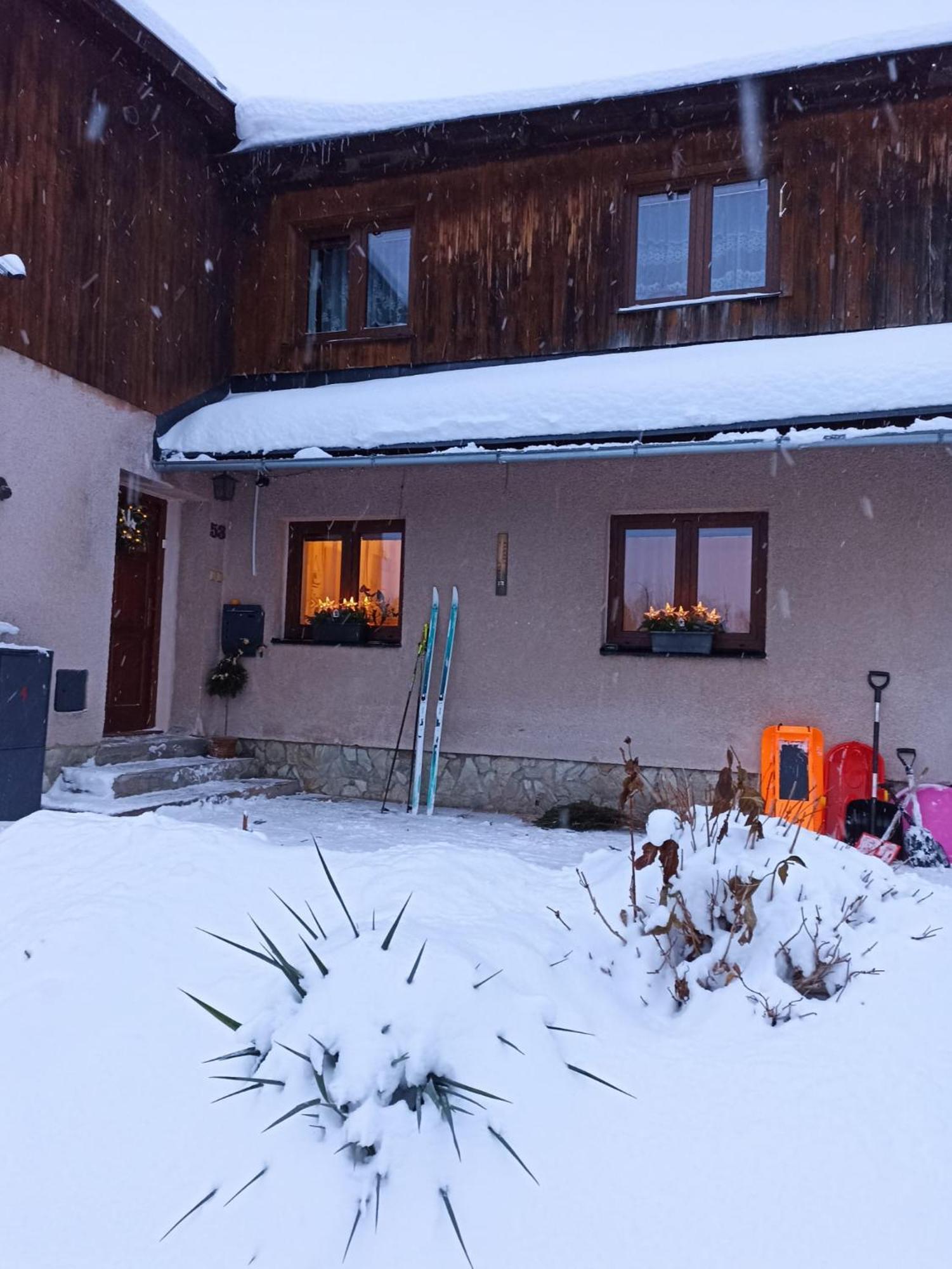 Apartmany Roudnice Jestrabi V Krkonosich Екстер'єр фото